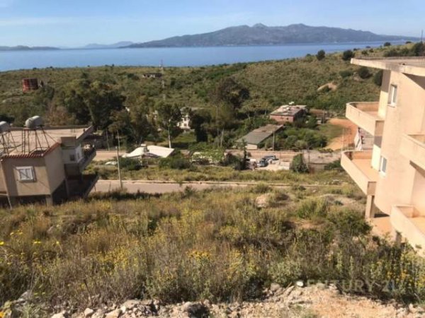 Sarande, shes truall ne bregdet 451 m² 103.000 Euro (Prane Portit te Marines)