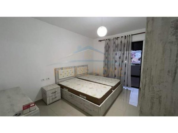Tirane, jepet me qera apartament 2+1+BLK Kati 2, 109 m² 350 Euro