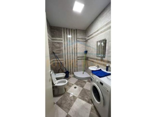 Tirane, jepet me qera apartament 2+1+BLK Kati 2, 109 m² 350 Euro