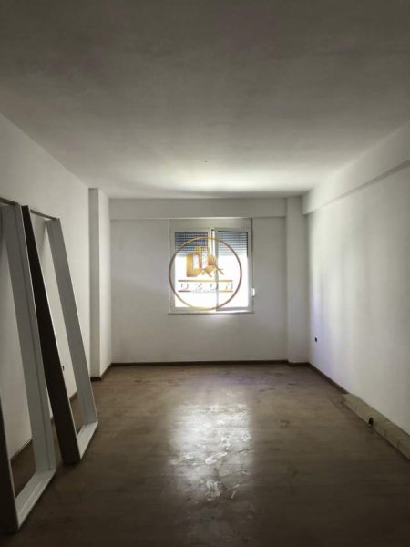 Tirane, jepet me qera apartament 1+1+BLK Kati 3, 67 m² 350 Euro (Rruga " Ndre Mjeda ")