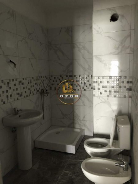Tirane, jepet me qera apartament 1+1+BLK Kati 3, 67 m² 350 Euro (Rruga " Ndre Mjeda ")