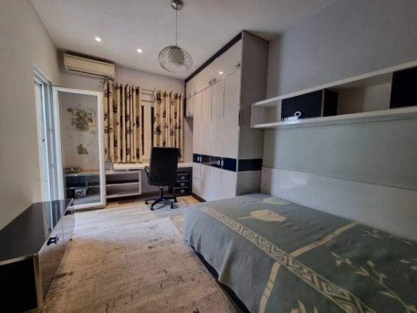 Tirane, jepet me qera apartament 2+1 Kati 2, 96 m² 500 Euro (Asim Voksi)