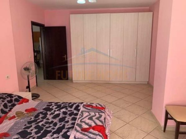 Tirane, jepet me qera apartament Kati 1, 94 m² 250 Euro