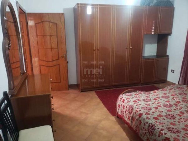 Tirane, jepet me qera apartament 2+1+BLK 100 m² 320 Euro (Fusha e Aviacionit)