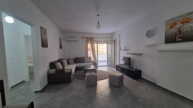 Apartament 2+1 ne shitje , Lungomare !