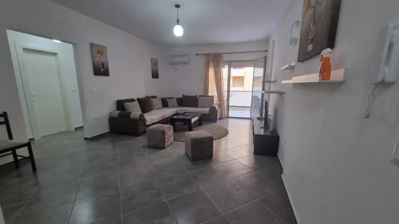 Apartament 2+1 ne shitje , Lungomare !