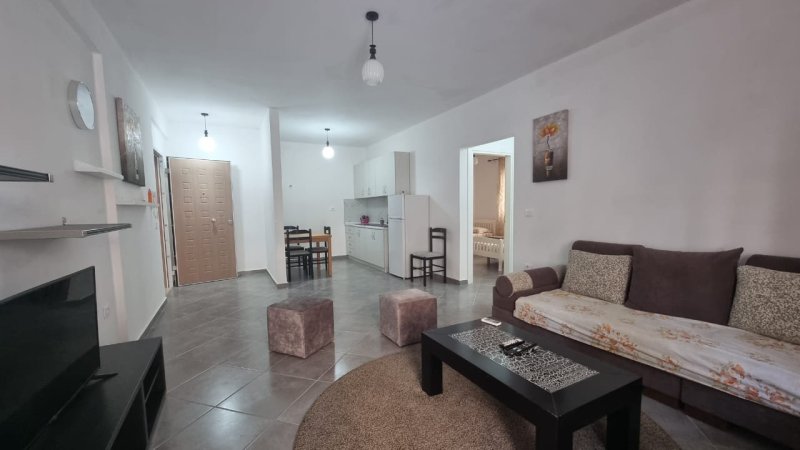 Apartament 2+1 ne shitje , Lungomare !