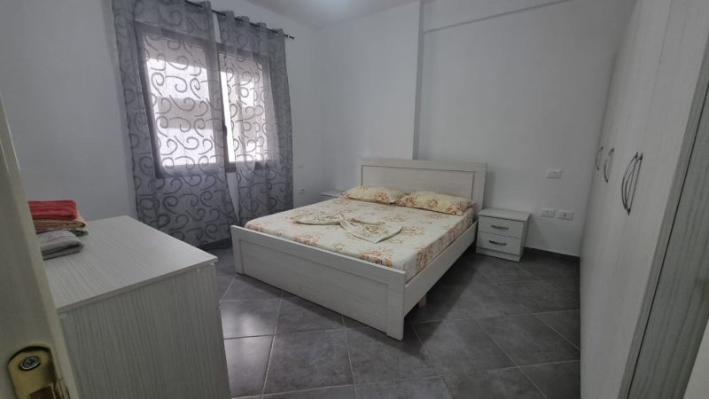 Apartament 2+1 ne shitje , Lungomare !