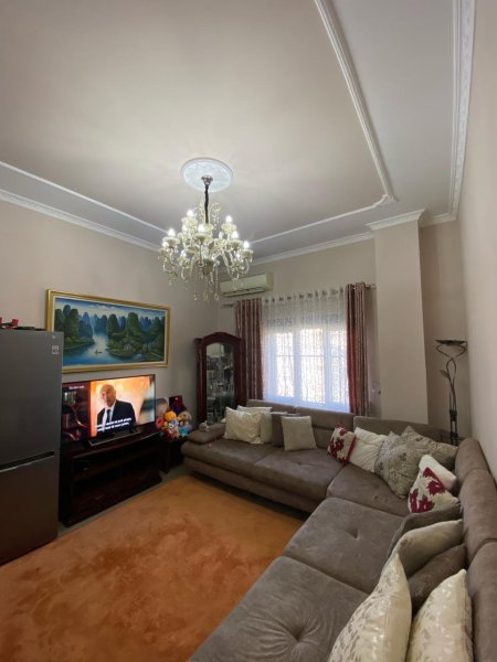 Shesim Apartament 2+1+2 tek Kopshti Zoologjik