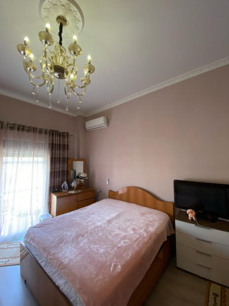 Shesim Apartament 2+1+2 tek Kopshti Zoologjik