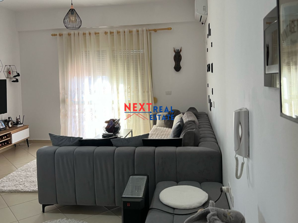 SHITET APARTAMENT 2+1 NE VLORE