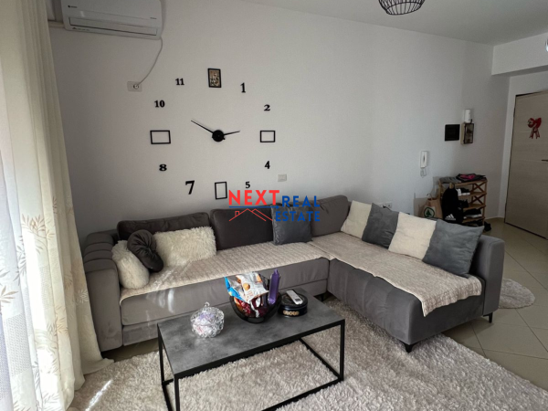 SHITET APARTAMENT 2+1 NE VLORE