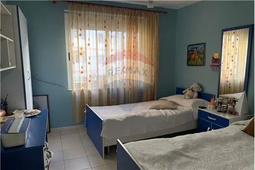 Jepet apartament 2+1 me qira te Rruga e Kavajes