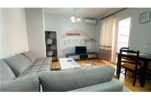 Jepet me qira apartament 1+1 tek Rruga e Dibres