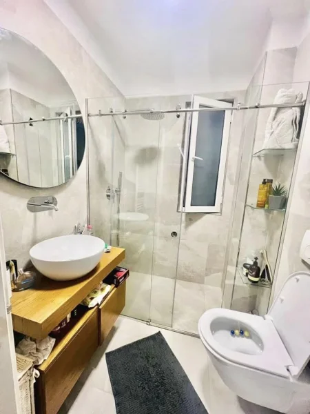 Apartament ne shitje
