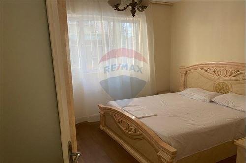 Jepet apartament 3+1 me qira te Brryli