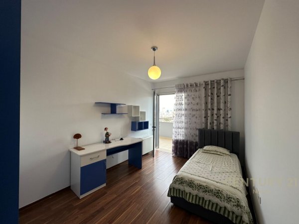 JEPET ME QERA APARTAMENT 2+1+2 NE LIQEN TE THATE! 700 € /Muaj