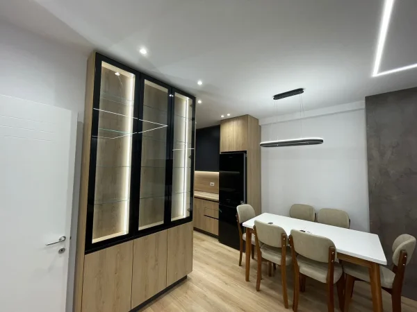 TEK VILA L 3 SUPER APARTAMENT PER SHITJE 165,000 EURO!