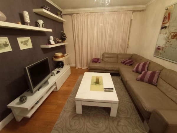 Apartament 2+1 per qira Mozaiku Tiranes, 699€/muaj