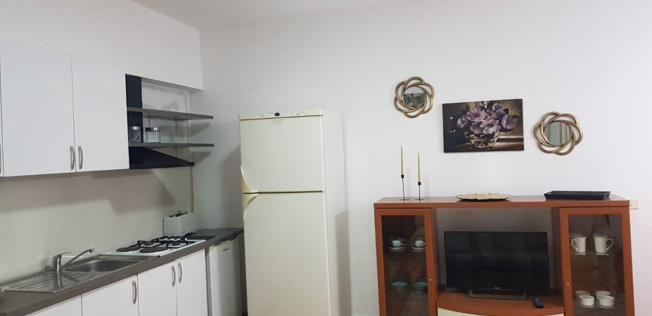 Tirane,Apartament  #meQira  1+1 (Ish Ekspozita Gjykata e Tiranes ,PALMA E ARTE )