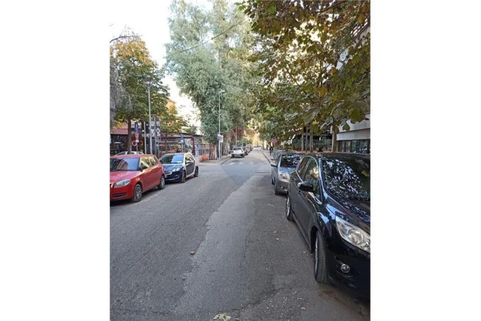 Ambient me qira ne Bllok