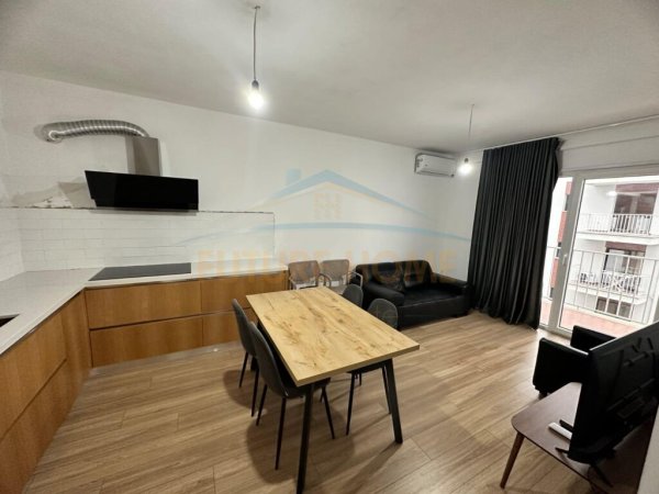 Qera, Apartament 2+1+Post Parkimi, Unaza e Re UNA37860