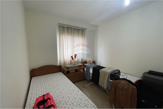 Shitet apartament 2+1 ne Astir