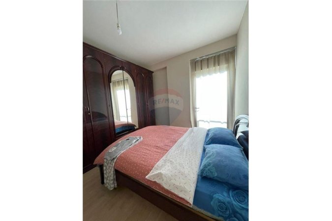 Shitet apartament 2+1 ne Astir