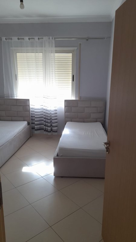 1+1 Golden Park-350 Euro