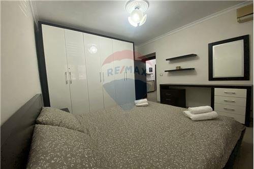 Jepet apartament 3+1 me qira tek Pazari i Ri