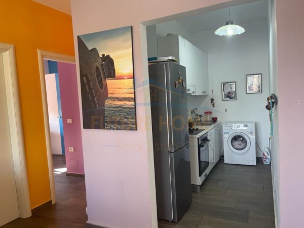 Shitet, Apartament 2+1, Gjiri i Lalzit, Durres  VO37828