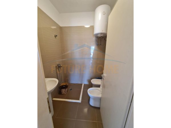 Shitet, Apartament 2+1, Gjiri i Lalzit, Durres  VO37828