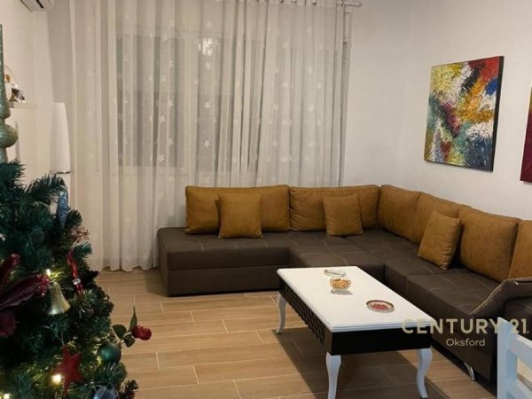 SELVIA, JEPET ME QIRA APARTAMENT 1+1+POST PARKIMI!