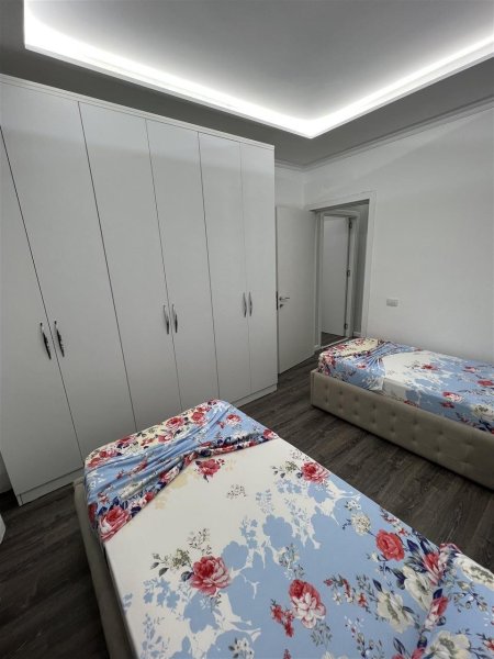 Apartament 2+1 Me Qera Tek Fusha E Aviacionit (ID B220705) Tirane