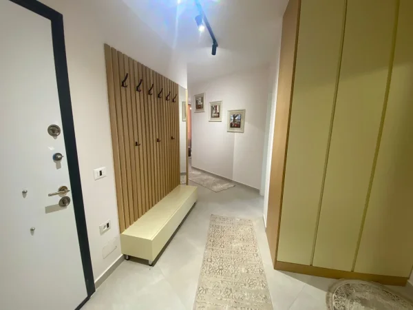 APARTAMENT ME QIRA 2+1 NE YZBERISHT