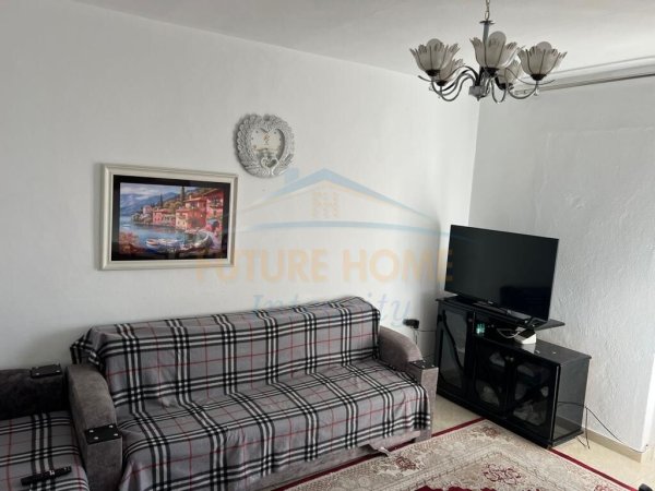 Qera, Apartament 1+1, Shkolla e Baletit, Tiranë. 400 EURO