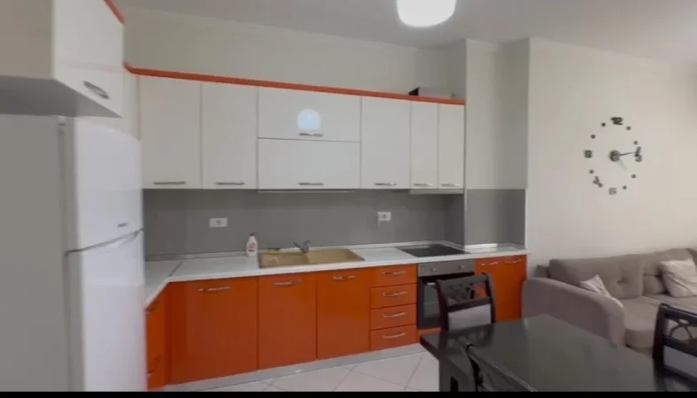 Apartament 2+1+Post Parkimi Me Qera Tek Kopshti Botanik (ID B220706) Tirane