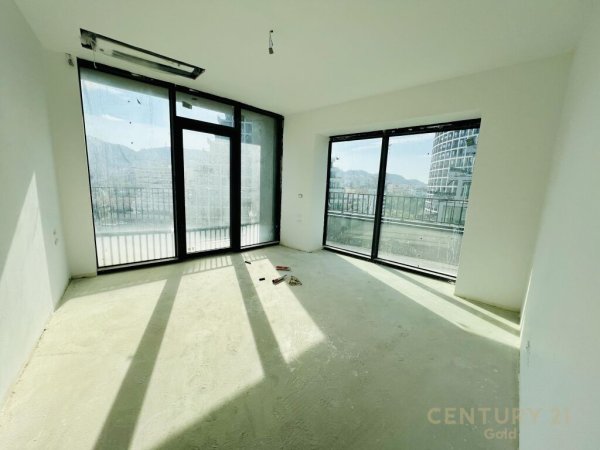 APARTAMENT 3+1+2 TEK LAKE VIEW,LIQENI I TIRANES!  1,500 € /Muaj