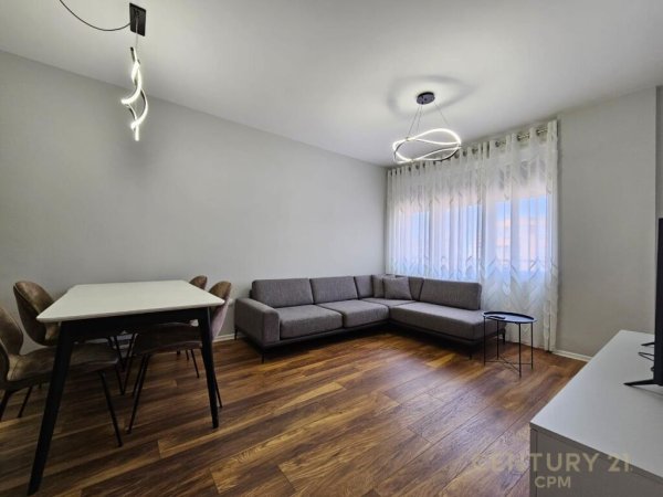 Japim Apartament 2+1+ 2 Parkime tek Pazari Ri.  1,200 € /Muaj