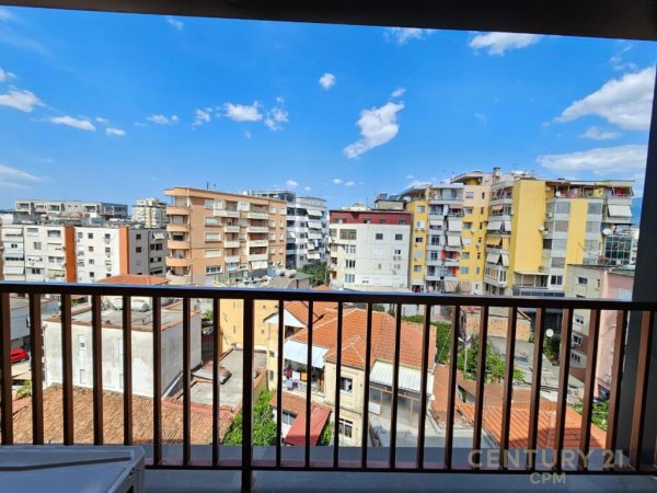 Japim Apartament 2+1+ 2 Parkime tek Pazari Ri.  1,200 € /Muaj