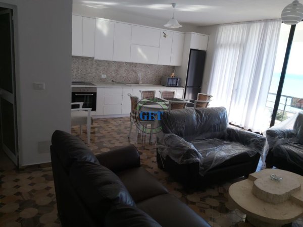 Jepet me qira apartament 2+1 tek Vila e Zogut,Durres