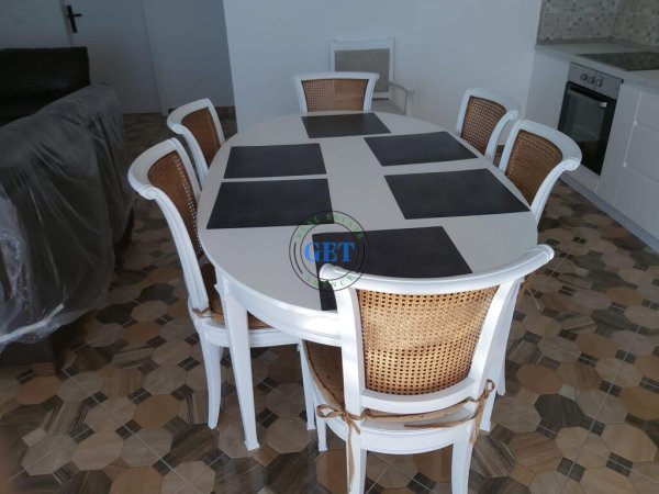 Jepet me qira apartament 2+1 tek Vila e Zogut,Durres