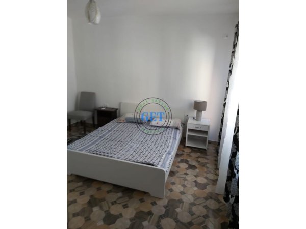 Jepet me qira apartament 2+1 tek Vila e Zogut,Durres