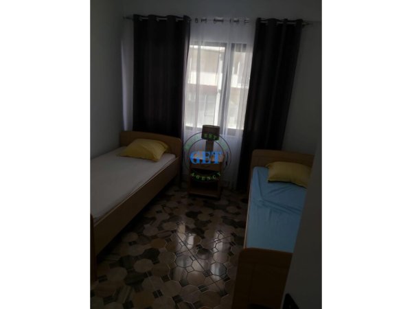 Jepet me qira apartament 2+1 tek Vila e Zogut,Durres