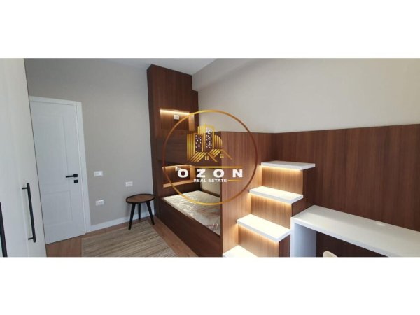 Apartament 2+1+2 me Qira tek Xhamija e Kopshtit Botanik!