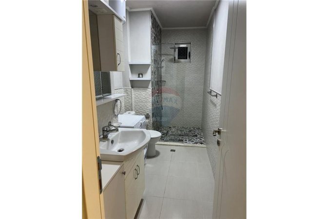 Apartament 1+1 me qera ne Qender Pazari i ri