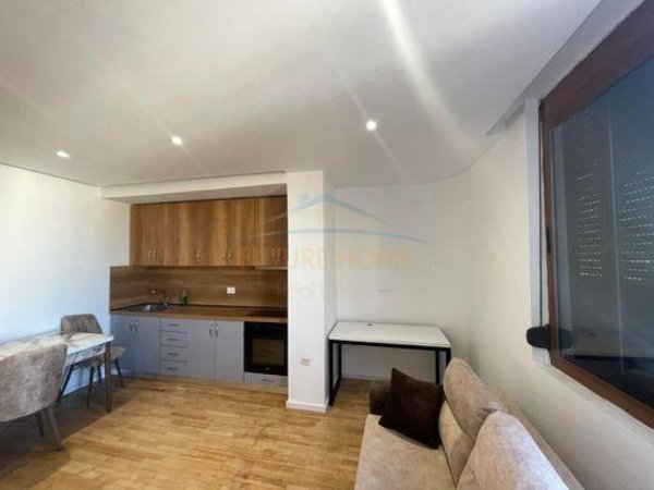 Qera, Apartament 2+1 , Restorant Fresku , Tirane