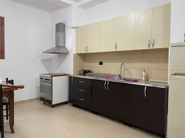 Apartament 2+1 me qera - Selite 400 euro