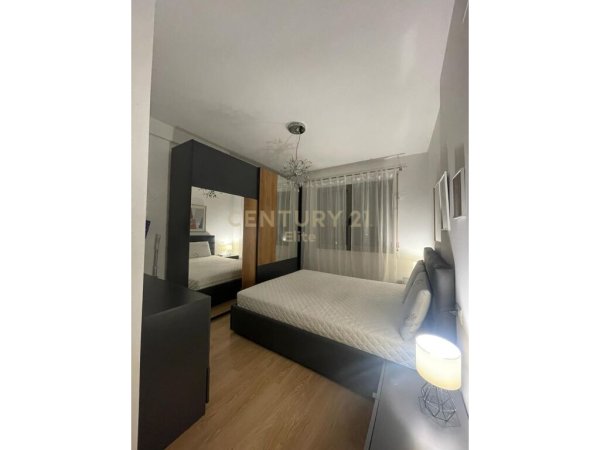 OXHAKU, JEPET ME QIRA APARTAMENT 1+1+2 POSTE PARKIMI!