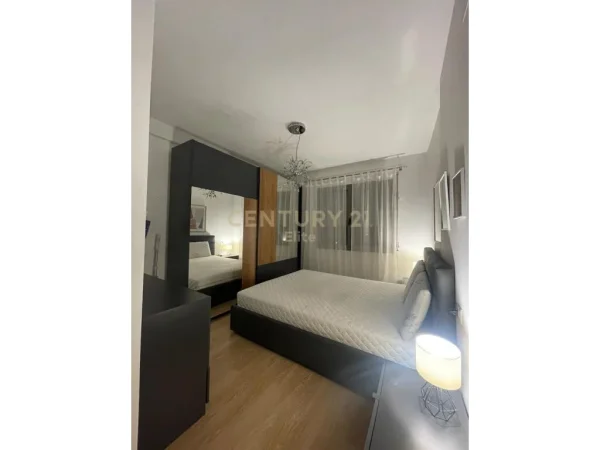 OXHAKU, JEPET ME QIRA APARTAMENT 1+1+2 POSTE PARKIMI!
